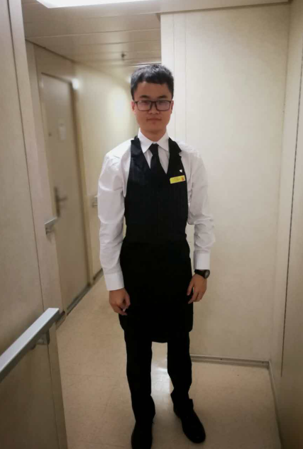 翟昊近照2.崔丹 上海万豪酒店实习崔丹上海万豪酒店实习证书3.